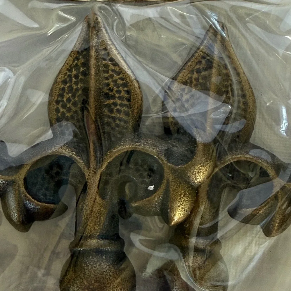 Vtg Beme Forged Iron Fleur de Lis Curtain Holdbacks Antique Brass 2 HFFLRAB